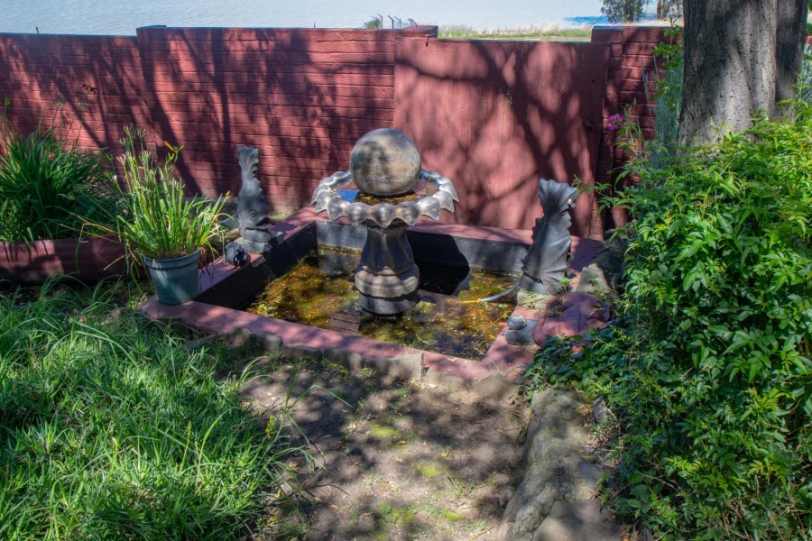 4 Bedroom Property for Sale in Oranjeville Free State